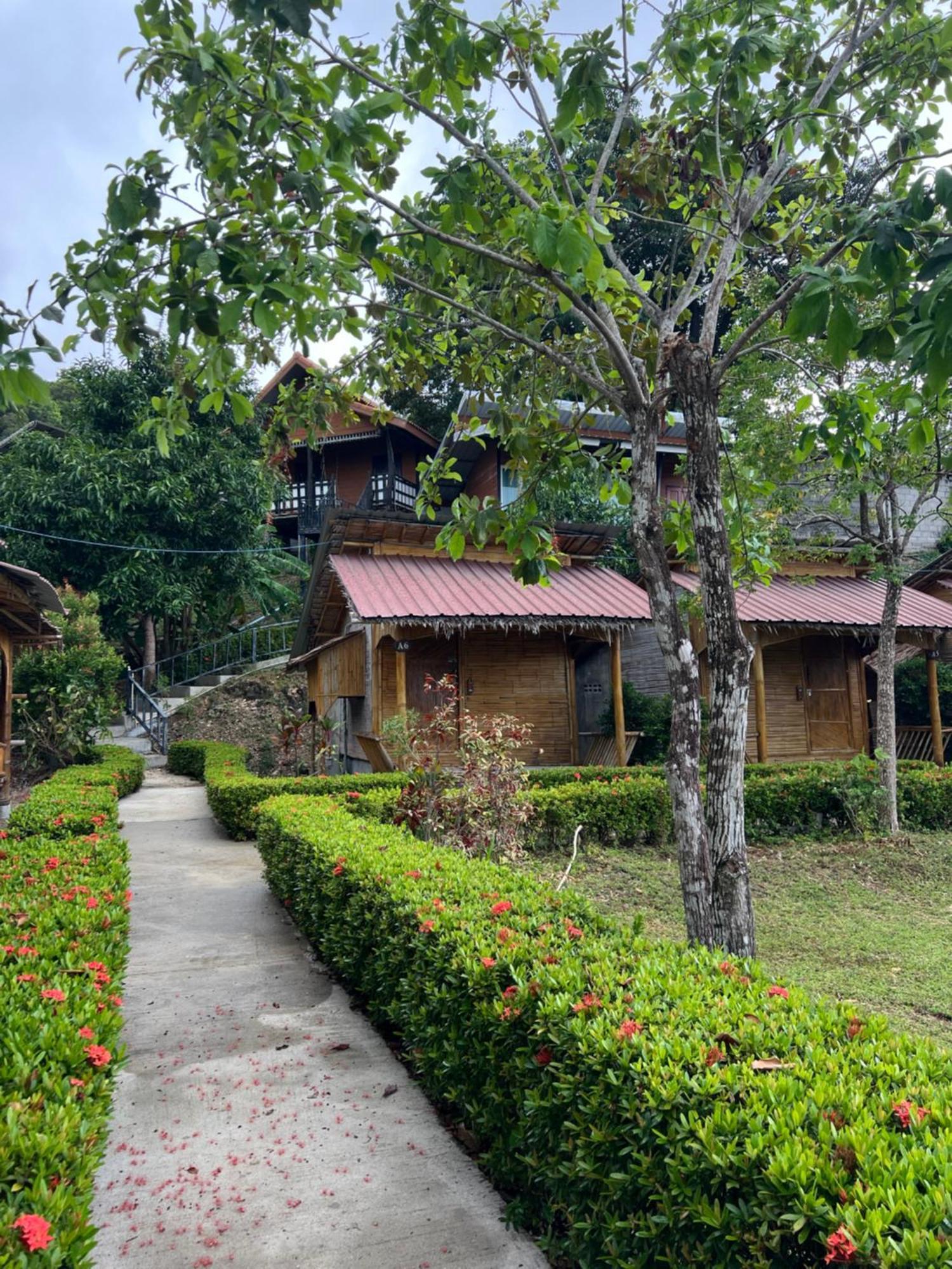 Chom Dao Resort Koh Lanta Exterior photo